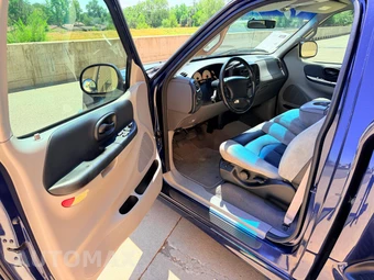 2002 Ford F-150 SVT Lightning Regular Cab Medium Bed - miniatura 18