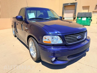 2002 Ford F-150 SVT Lightning Regular Cab Medium Bed - miniatura 3