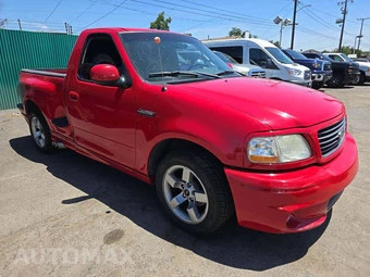 2002 Ford F-150 SVT Lightning Regular Cab Medium Bed - miniatura 4