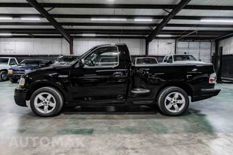 2002 Ford F-150 SVT Lightning Regular Cab Medium Bed - miniatura 2