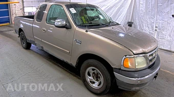 2002 Ford F-150 XL Extended Cab Medium Bed w/Rear Doors – miniatura 3