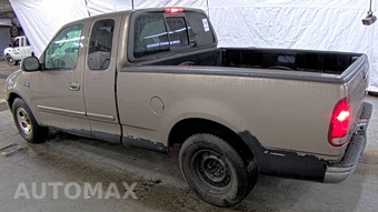 2002 Ford F-150 XL Extended Cab Medium Bed w/Rear Doors – miniatura 6