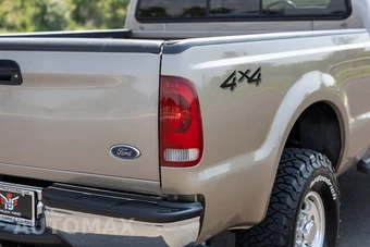 2002 Ford F-250 Crew Cab - miniatura 31
