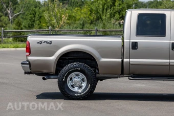 2002 Ford F-250 Crew Cab - miniatura 9