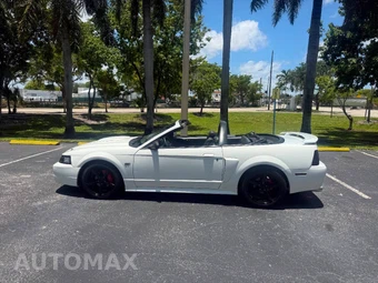 2002 Ford Mustang - miniatura 5
