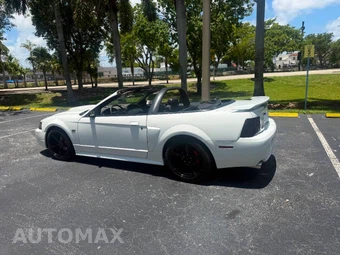 2002 Ford Mustang - miniatura 7