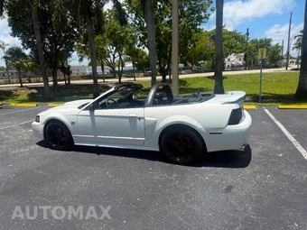 2002 Ford Mustang - miniatura 8