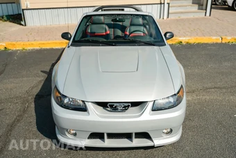 2002 Ford Mustang GT Deluxe Convertible - miniatura 2