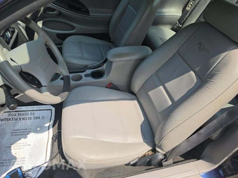 2002 Ford Mustang Premium Coupe – miniatura 6