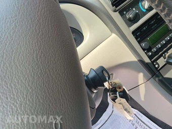 2002 Ford Mustang Premium Coupe – miniatura 8