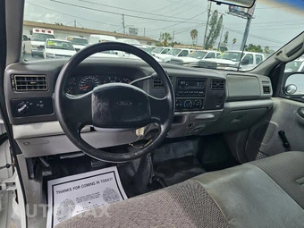 2002 Ford Super Duty F-250 XL Crew Cab Long Bed - miniatura 15