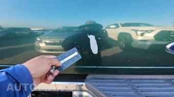 2002 Ford Super Duty F-350 XL Crew Cab Long Bed - miniatura 35
