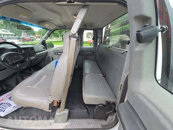 2002 Ford Super Duty F-350 XL Extended Cab Medium Bed w/Rear Doors - miniatura 10