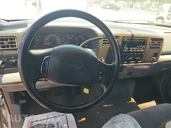 2002 Ford Super Duty F-350 XLT Crew Cab Long Bed DRW - miniatura 10