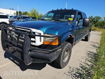 2002 Ford Super Duty F-350 XLT Crew Cab Medium Bed