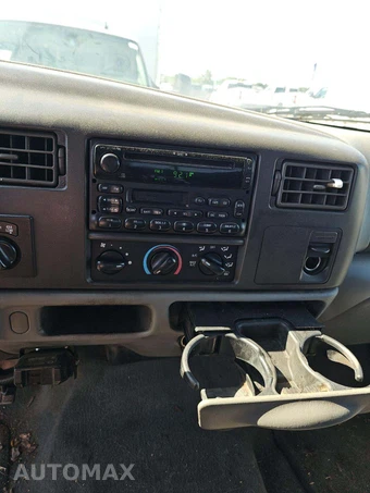 2002 Ford Super Duty F-350 XLT Crew Cab Medium Bed - miniatura 10