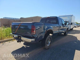 2002 Ford Super Duty F-350 XLT Crew Cab Medium Bed - miniatura 3