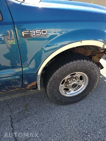 2002 Ford Super Duty F-350 XLT Crew Cab Medium Bed - miniatura 34