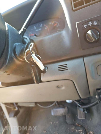 2002 Ford Super Duty F-350 XLT Crew Cab Medium Bed - miniatura 8