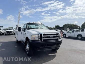 2002 Ford Super Duty F-450 Cab Chassis XL Regular Cab DRW - miniatura 3