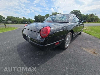 2002 Ford Thunderbird Premium – miniatura 3