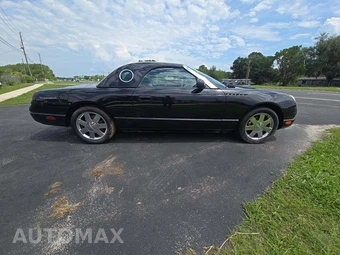 2002 Ford Thunderbird Premium – miniatura 4