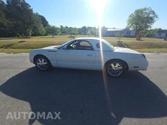 2002 Ford Thunderbird Premium – miniatura 3
