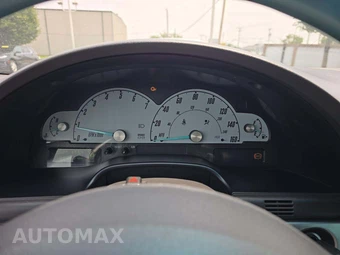 2002 Ford Thunderbird Premium – miniatura 9