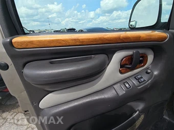 2002 GMC Savana 1500 Passenger Van 135.0" WB - miniatura 9