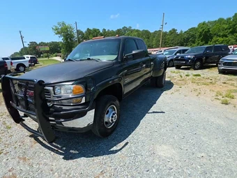 2002 GMC Sierra 3500 SLE/SLT Extended Cab Long Bed w/Rear Doors DRW