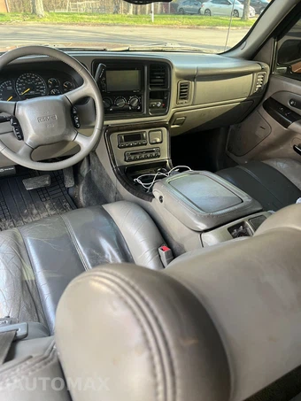 2002 GMC Yukon Denali XL 1SF - miniatura 11