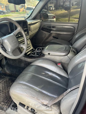 2002 GMC Yukon Denali XL 1SF - miniatura 14