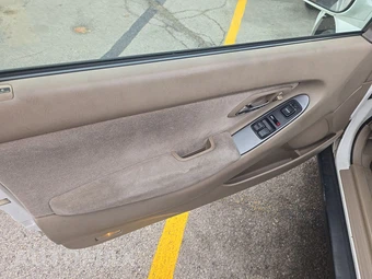 2002 Honda Accord Coupe SE w/Side Airbags – miniatura 9