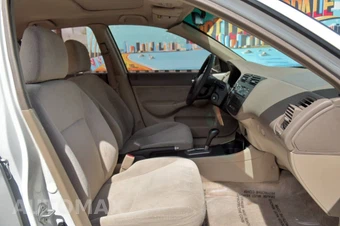 2002 Honda Civic Sedan EX - miniatura 32