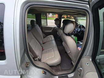 2002 Jeep Liberty Limited Edition – miniatura 16