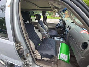 2002 Jeep Liberty Limited Edition – miniatura 18
