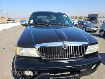 2002 Lincoln Blackwood Crew Cab Short Bed – miniatura 2