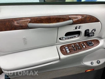 2002 Lincoln Town Car Signature - miniatura 10