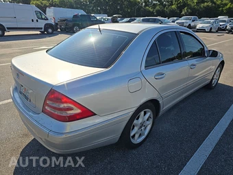 2002 Mercedes-Benz C 240 Sedan – miniatura 4