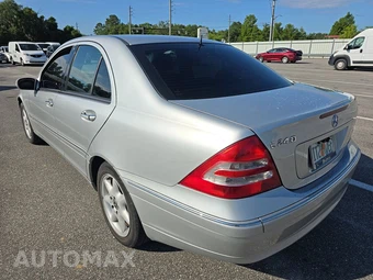 2002 Mercedes-Benz C 240 Sedan – miniatura 6