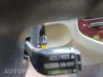 2002 Mitsubishi Montero Limited – miniatura 5