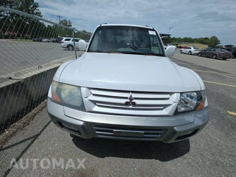 2002 Mitsubishi Montero Limited – miniatura 2