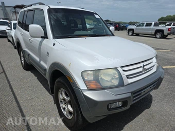 2002 Mitsubishi Montero Limited – miniatura 3