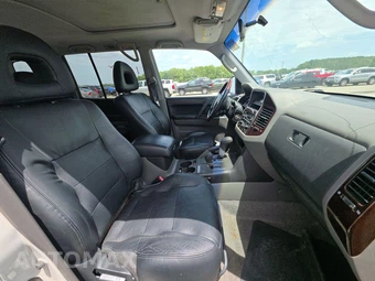 2002 Mitsubishi Montero Limited – miniatura 8
