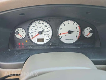 2002 Nissan Pathfinder SE - miniatura 9