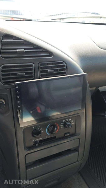 2002 Nissan Quest SE 112.2" WB – miniatura 25