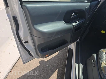 2002 Nissan Quest SE 112.2" WB – miniatura 9