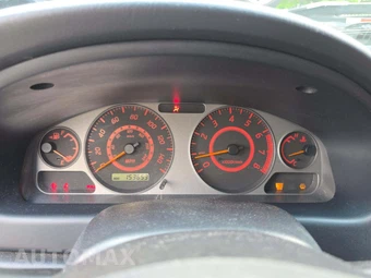 2002 Nissan Sentra SE-R Spec V - miniatura 9