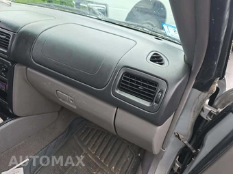 2002 Subaru Forester L - miniatura 16