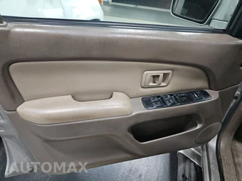 2002 Toyota 4Runner SR5 – miniatura 9
